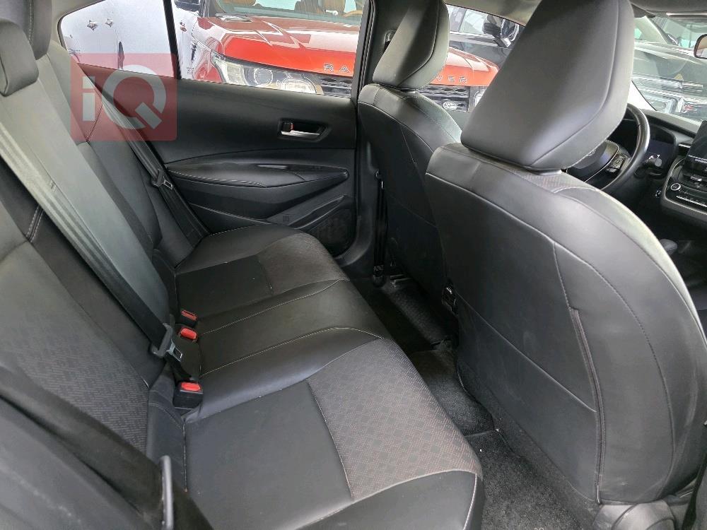 تۆیۆتا کۆرۆلا